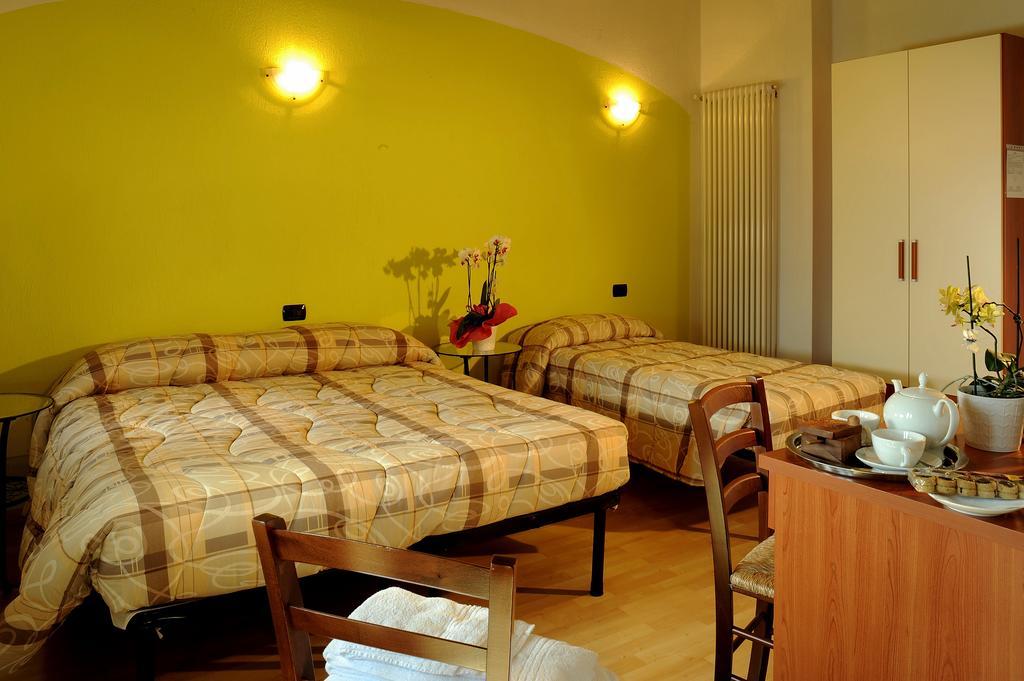 Maison Lombard Hotel Verrayes Bilik gambar